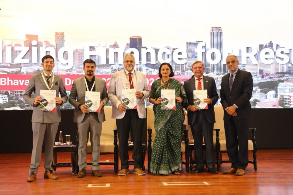 Participación en encuentros internacionales sobre resiliencia e infraestructura