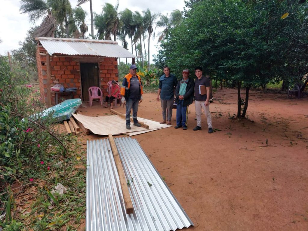 Asistencias a familias afectadas por el temporal en el distrito de San Roque González de Santa Cruz