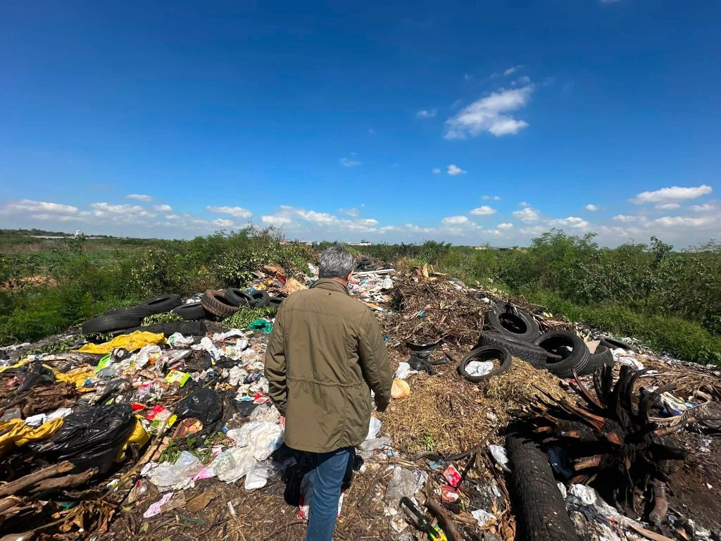 El ministro de la Secretaría de Emergencia Nacional (SEN), Arsenio Zárate, realizó una inspección en las cercanías de Cateura.