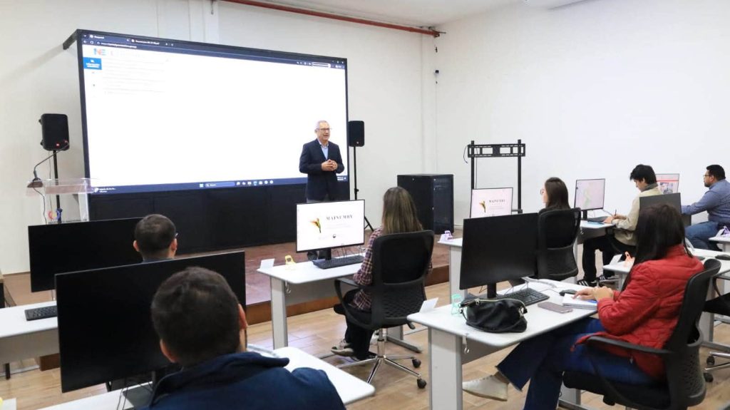 Capacitación en el Instituto Nacional de Estadística (INE)